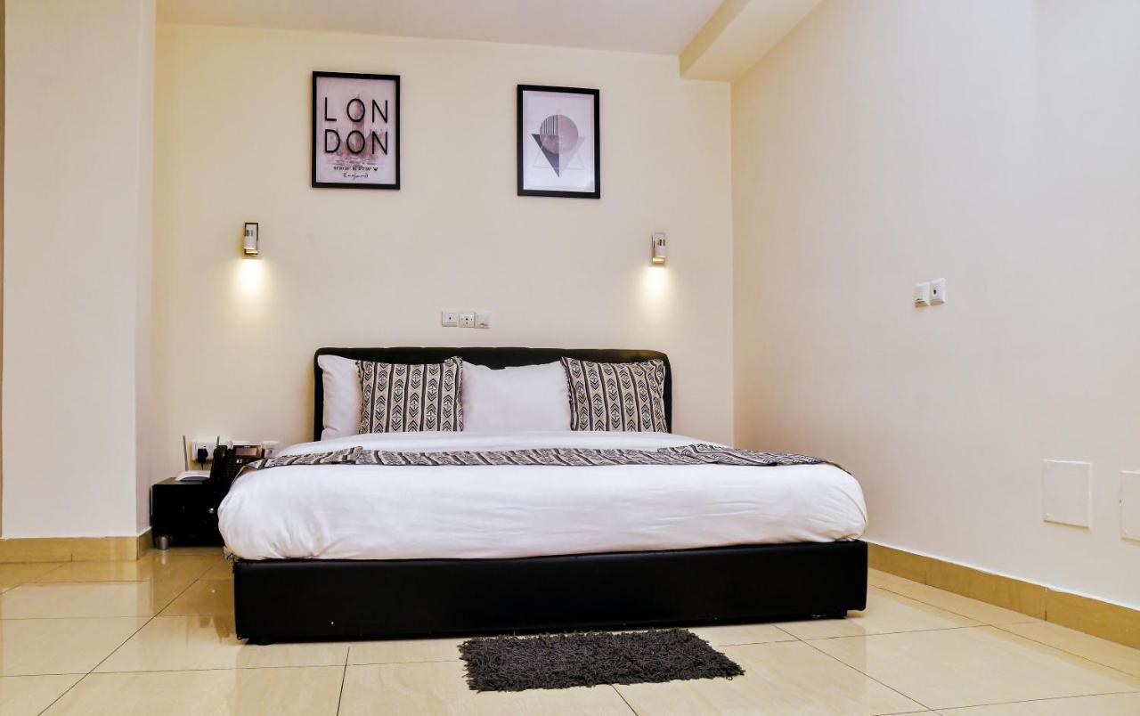 Hotel M'Rode Lome Exterior photo