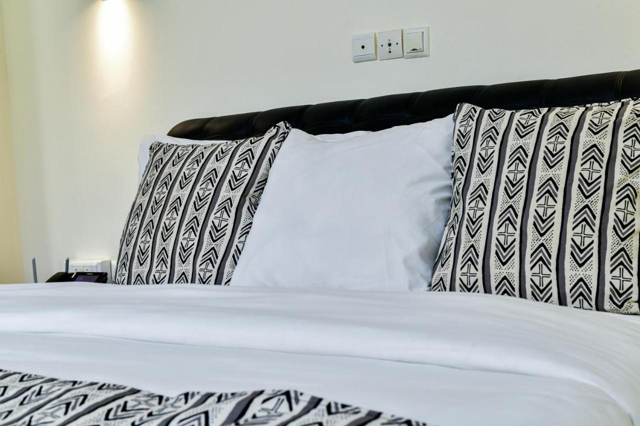 Hotel M'Rode Lome Exterior photo