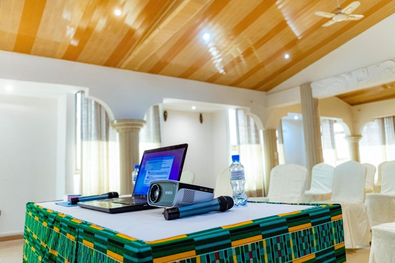 Hotel M'Rode Lome Exterior photo